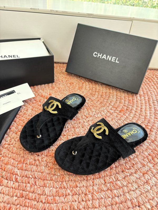 Chanel CC Logo Thong Sandals