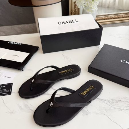 Chanel Black Thong CC Sandals - Image 3