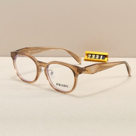 Prada Fashionable Sunglasses - Image 5