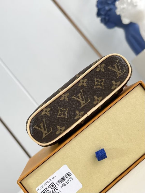 LV Nice Beauty Bag