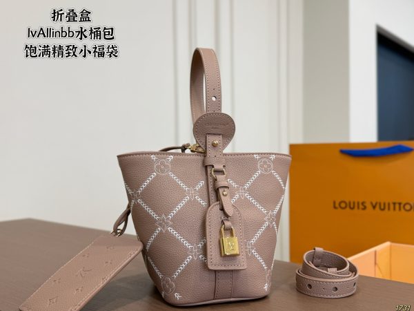 LV 25 Allinbb Bucket Bag