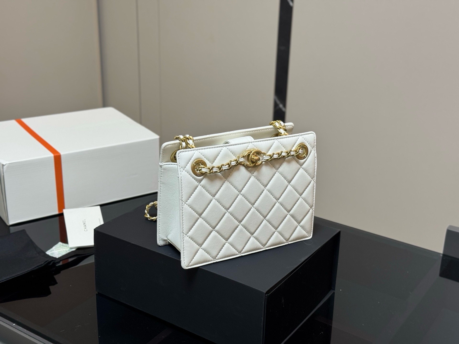 Chanel 24K Shoulder Bag - Image 2