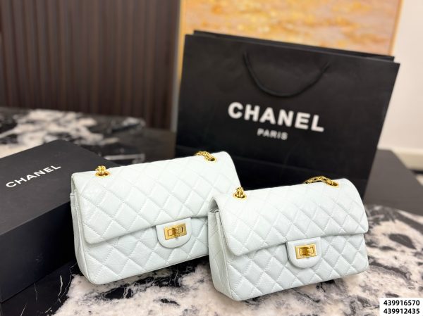 Chanel Quilto 2.55 Shoulder Bag
