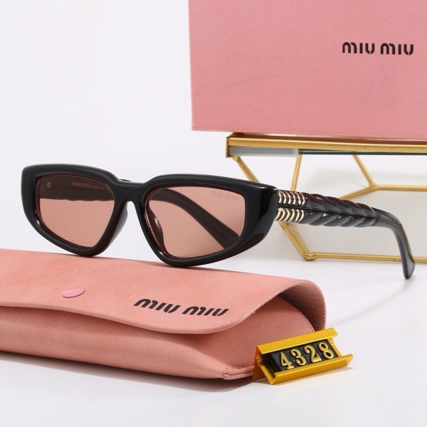 Miu Miu Fashionable Sunglasses