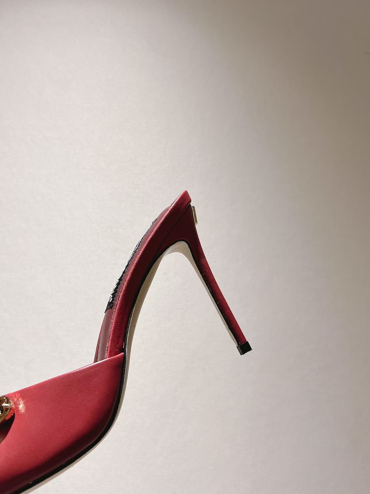 Dolce Gabbana Pointed-Toe High Heels - Image 12