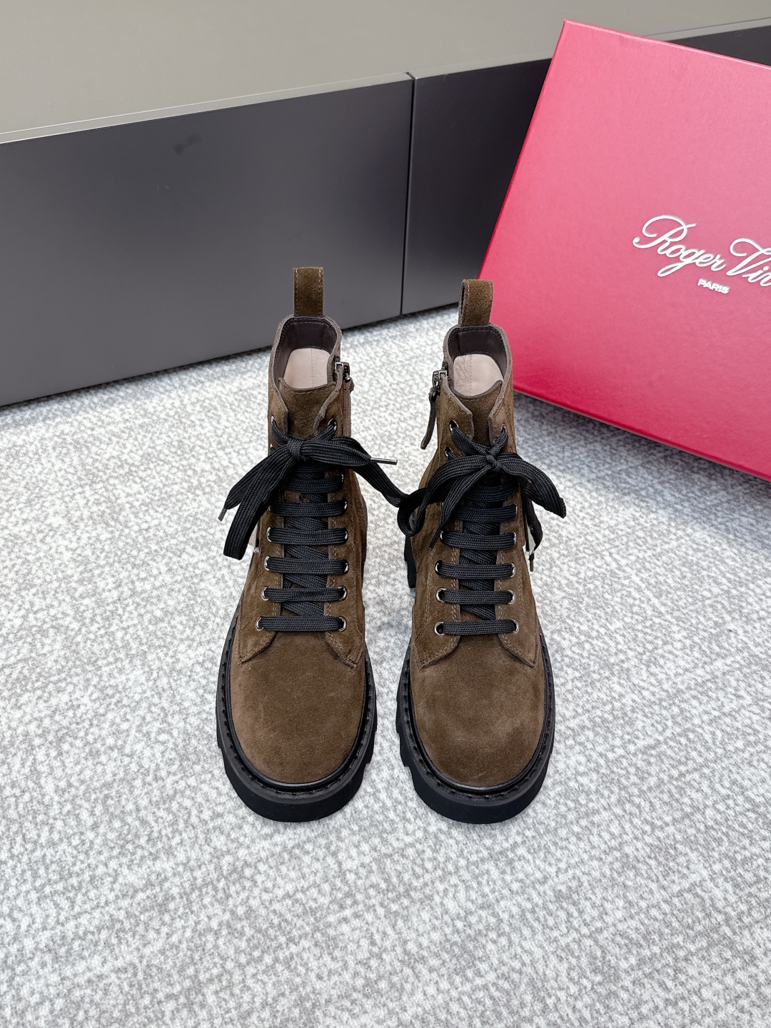Roger Vivier ankle boots - Image 1