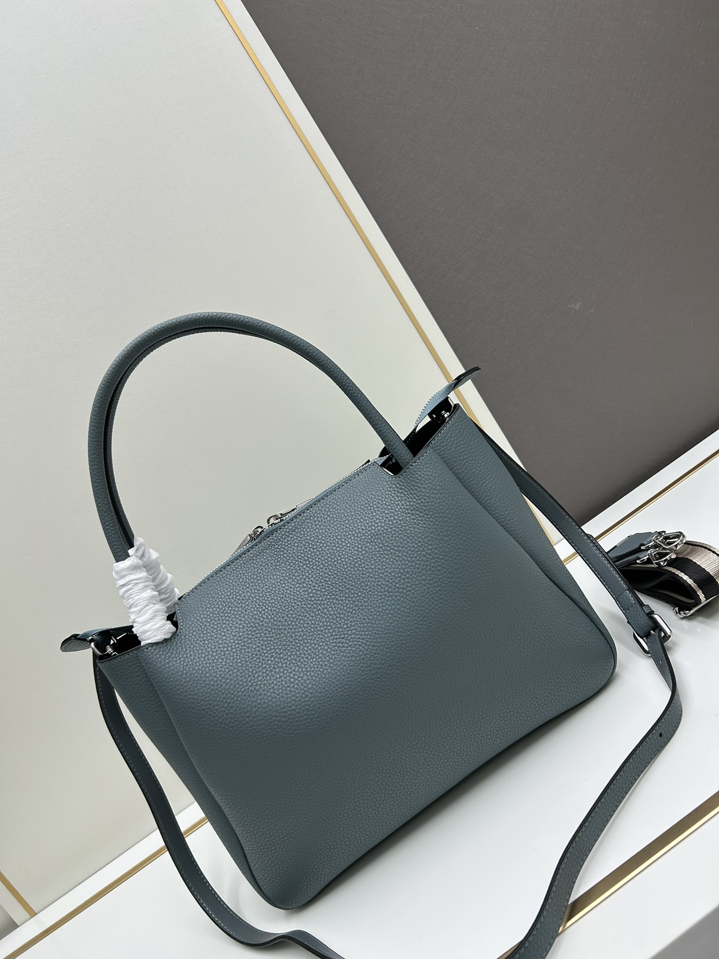 Prada Handbag/Shoulder Bag - Image 10