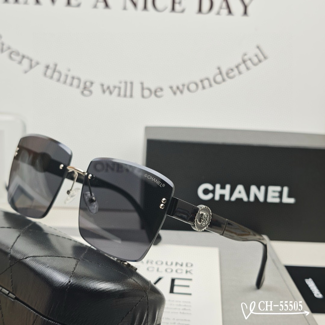 Chanel Polaroid Resin Polarized Lenses Sunglasses - Image 1