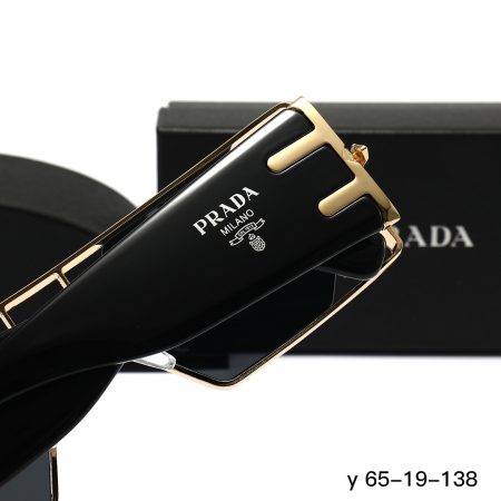 Prada Fashionable Sunglasses - Image 8