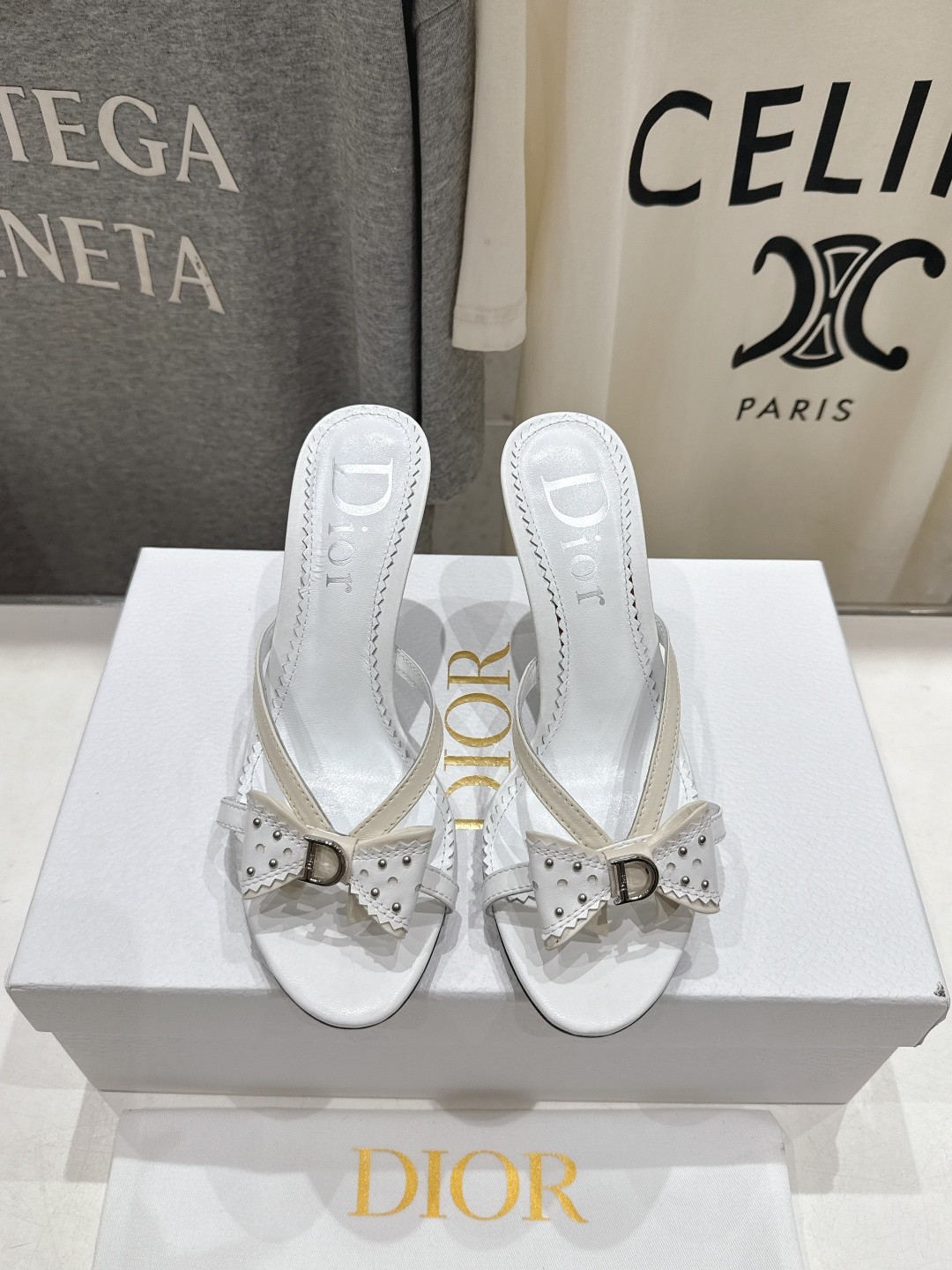 Dior bow Heels - Image 3