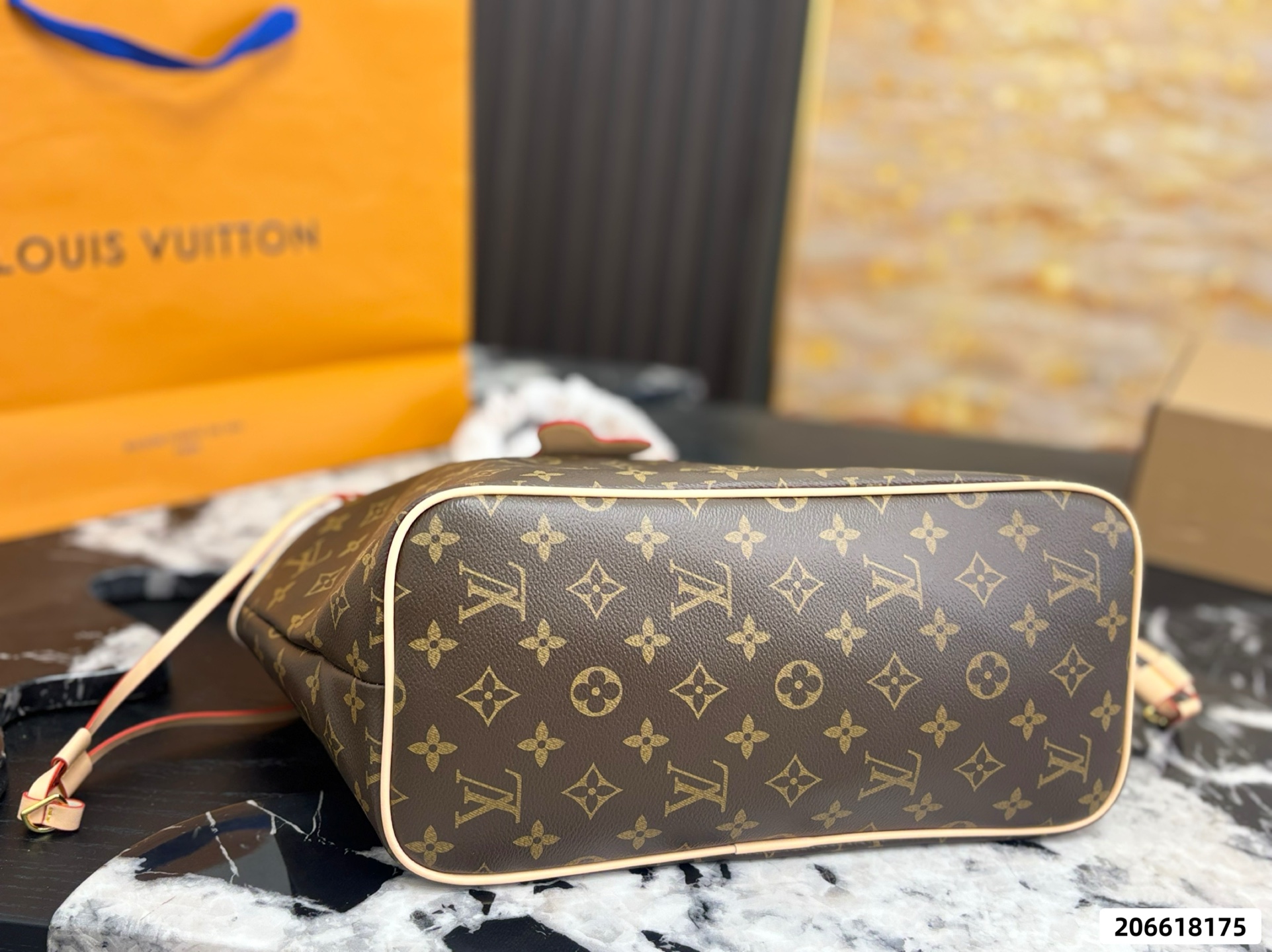 LV Neverfull Tote Bag - Image 6