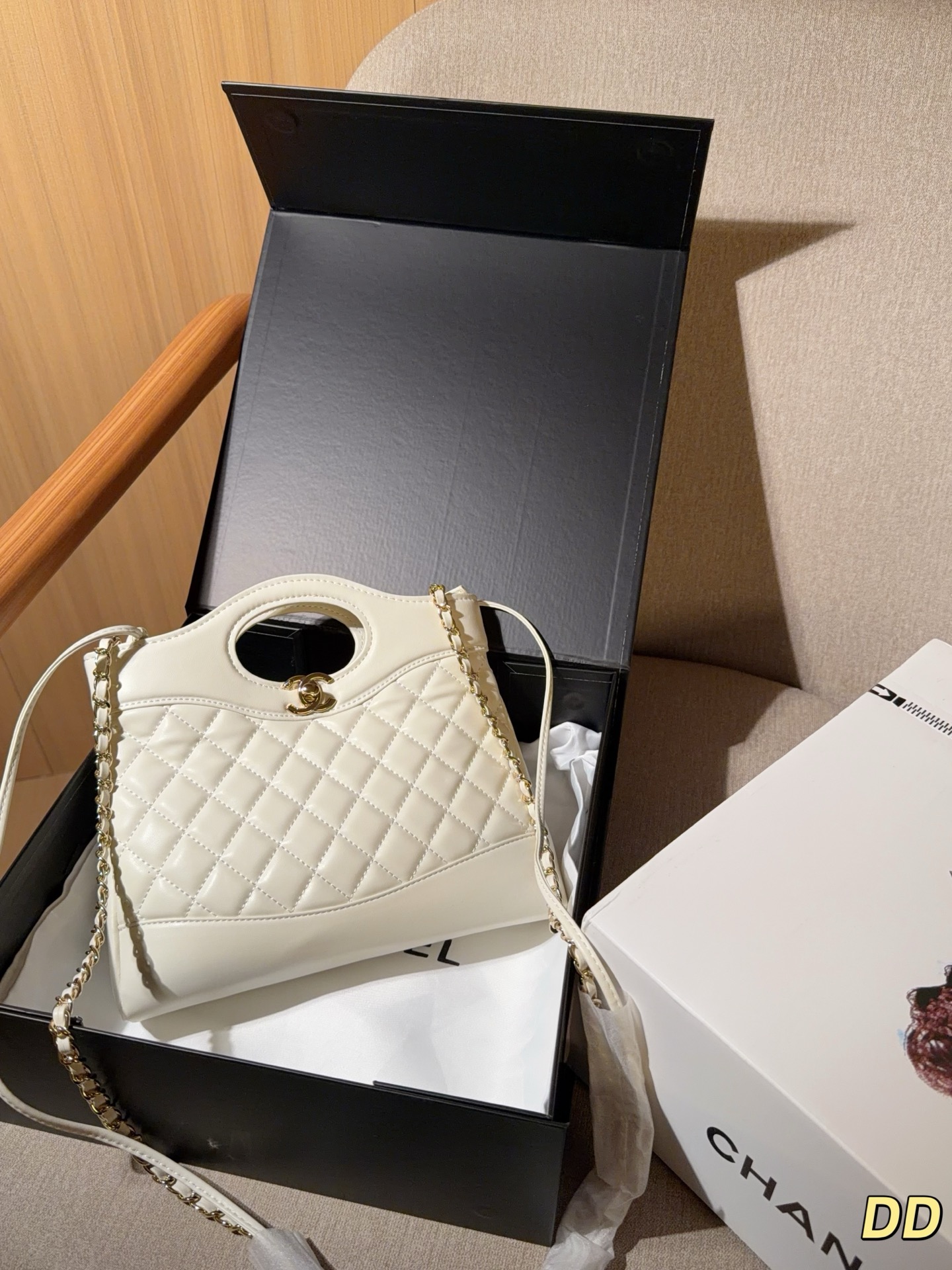 Chanel 31 Mini Shopping Bag - Image 2