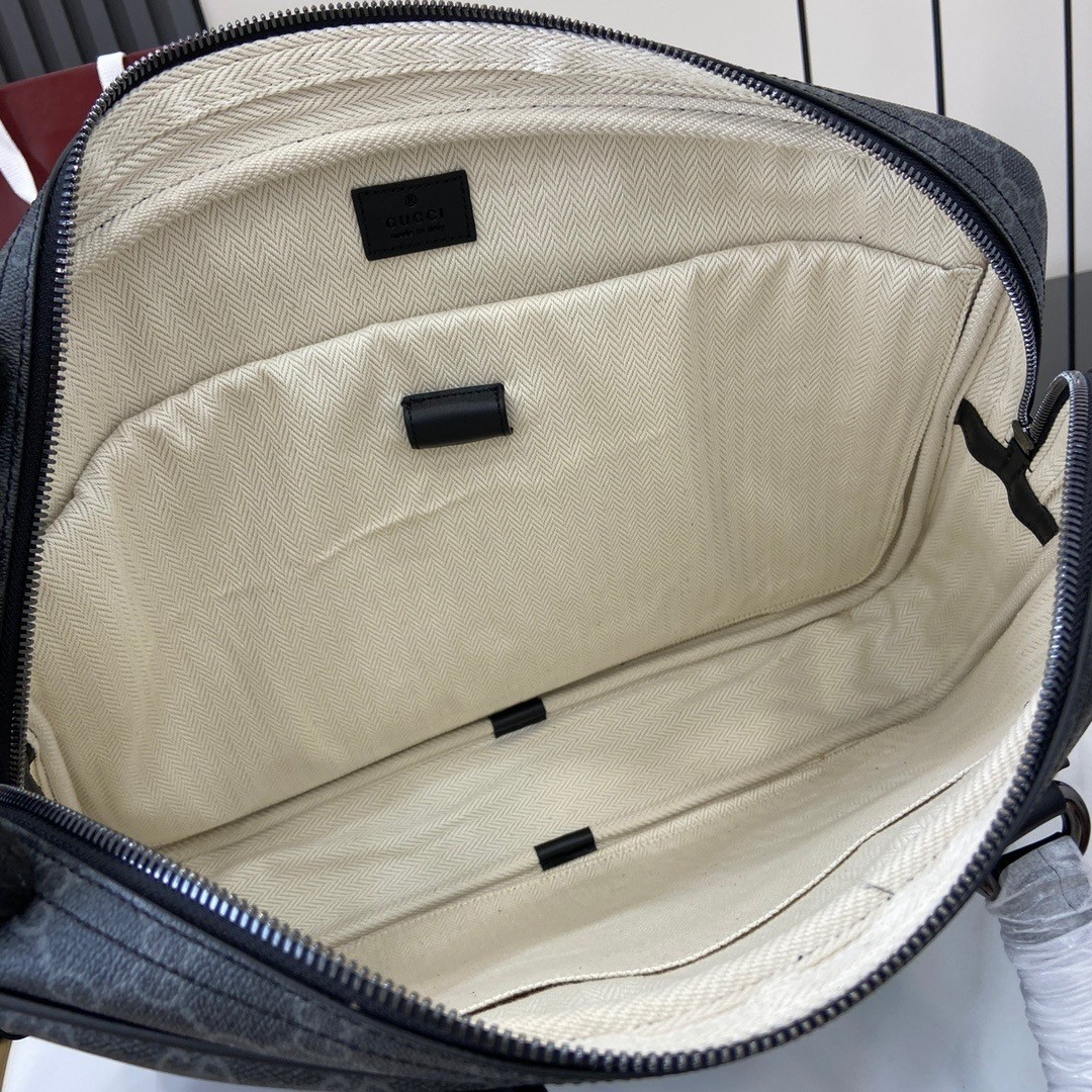 Gucci GG Emblem Laptop Bag - Image 6