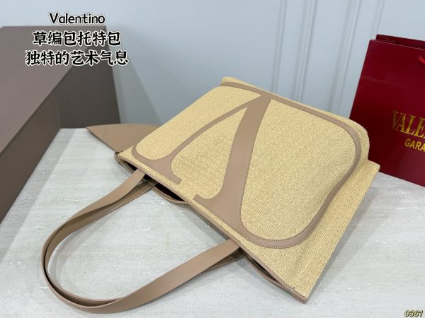 Valentino Garavani VivaSuperstar large shopping bag