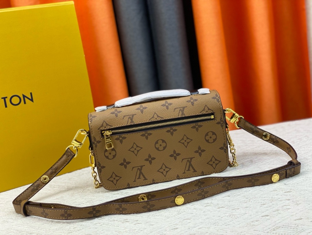 LV Monogramme Pochette Métiss East West Bag - Image 3