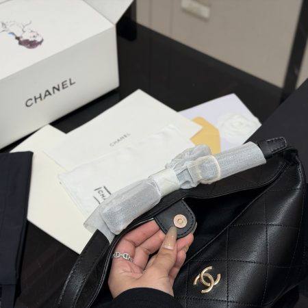 Chanel Hobo Bag - Image 5