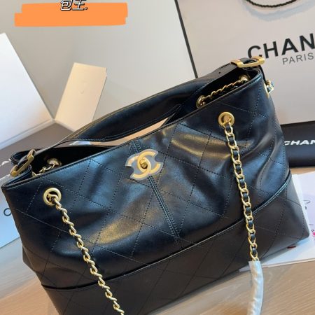 Chanel 25A Hobo Bag - Image 6