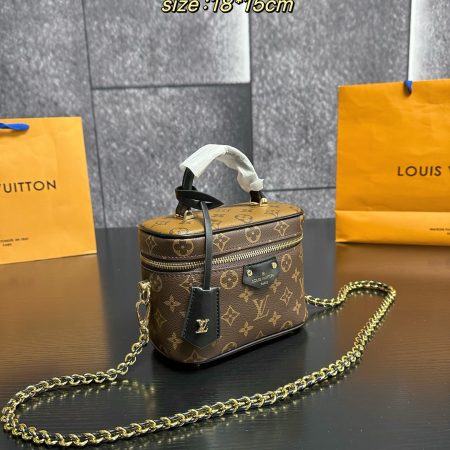 LV Vanity Chain Pouch Monogram Bag - Image 3