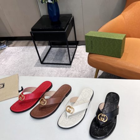 Gucci Interlocking G Thong Sandals - Image 1