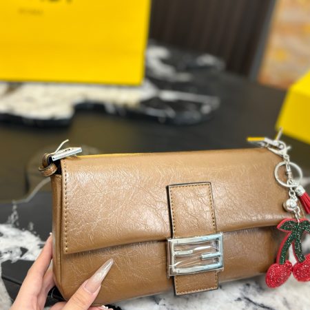 Fendi Baguette Underarm Bag - Image 3