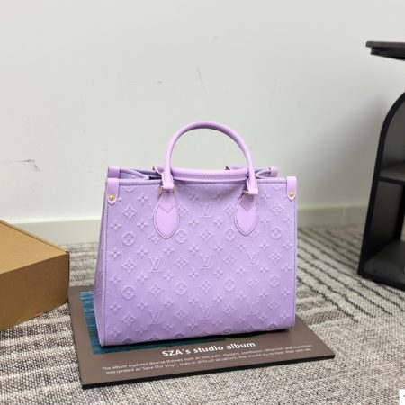 LV's New Limited-Edition Tote Bag