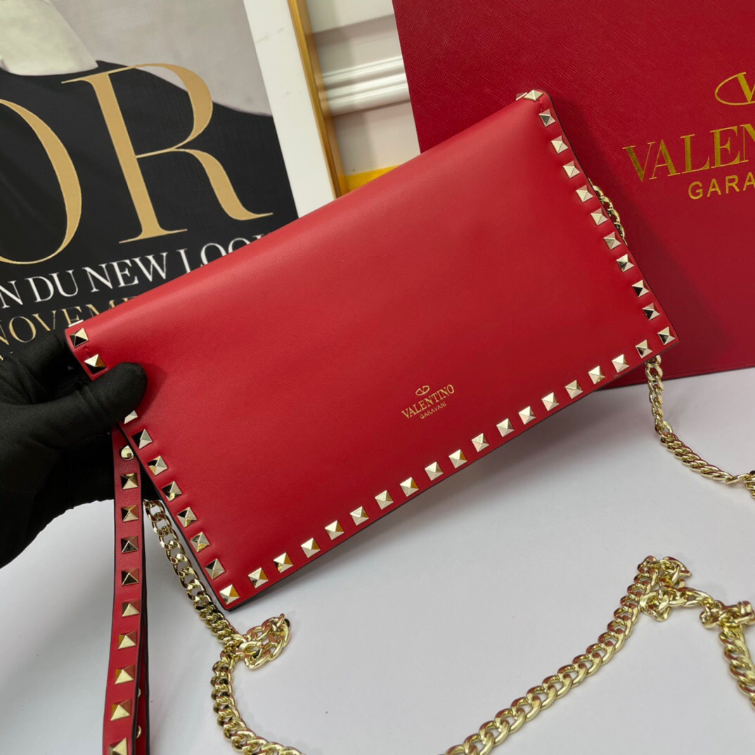 Valentino Garavani Rockstud Shoulder Bag Women Red - Image 1