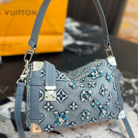 LV's New Trunk Bag