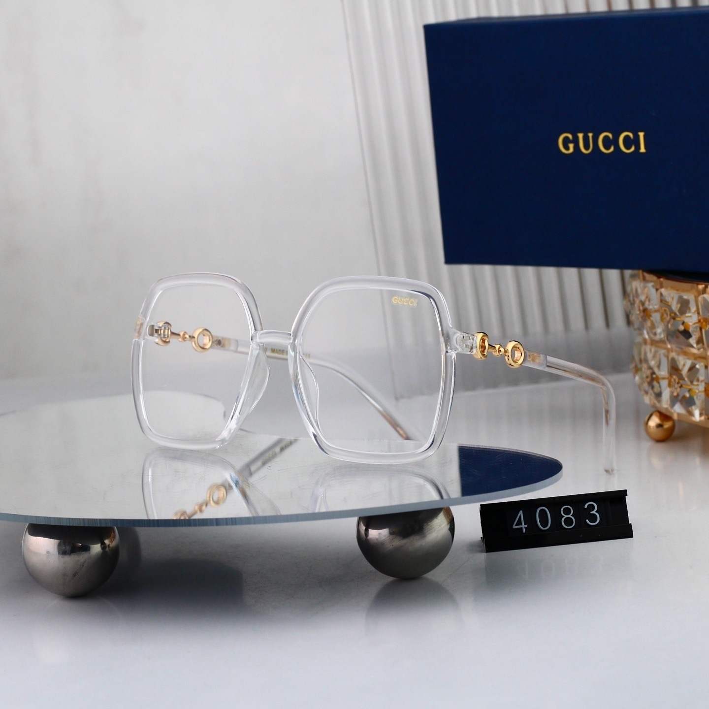 Gucci Fashionable Sunglasses - Image 5