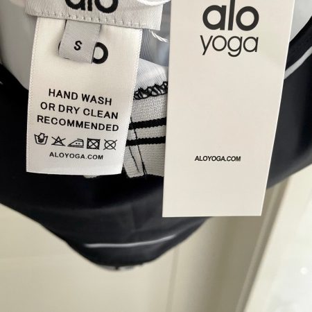 ALO Yoga Set Black - Image 4