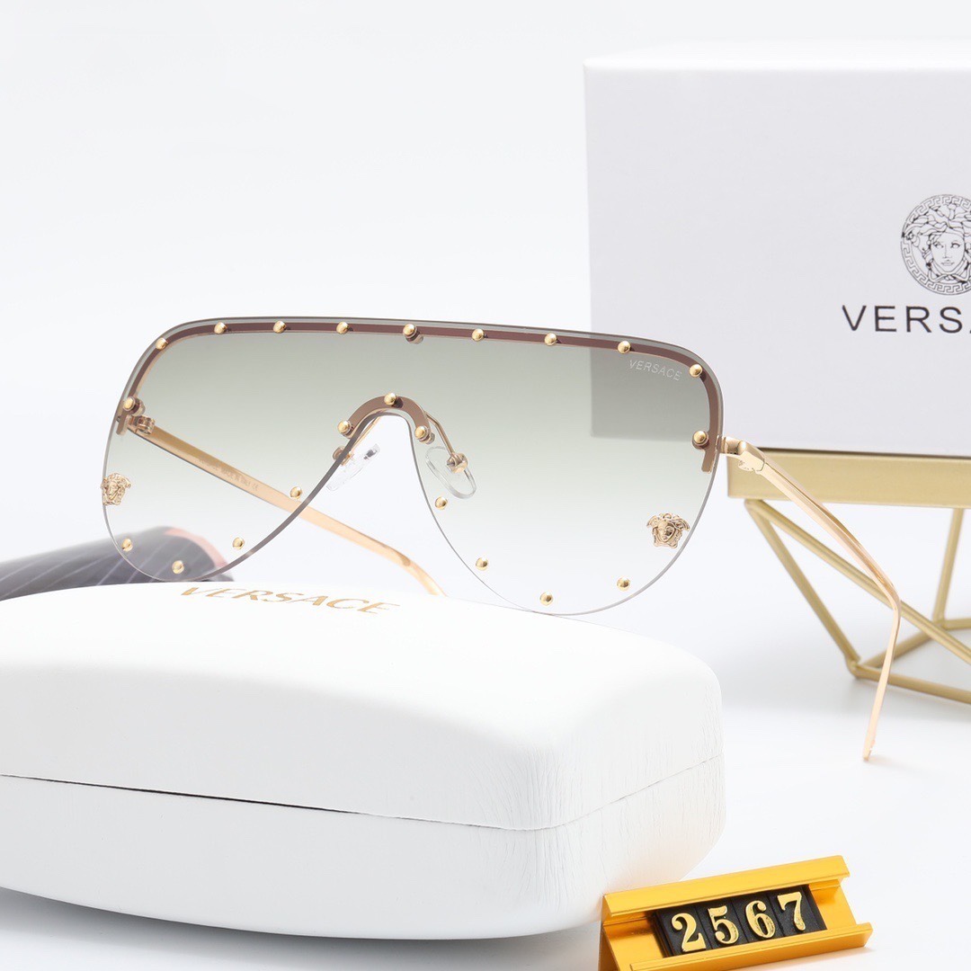 Versace Fashionable Sunglasses - Image 5