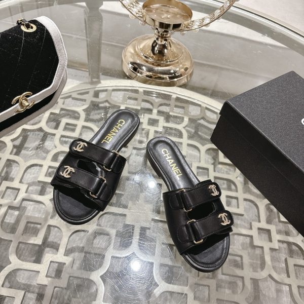 CHANEL CC Spring Flat Sandals