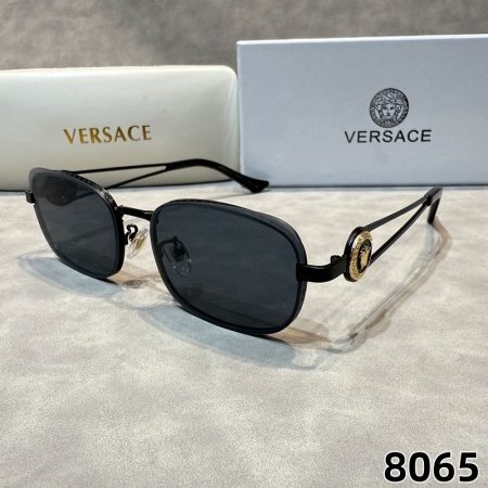 Versace Fashionable Sunglasses - Image 5