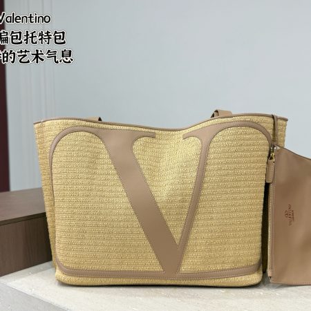 Valentino Garavani VivaSuperstar large shopping bag