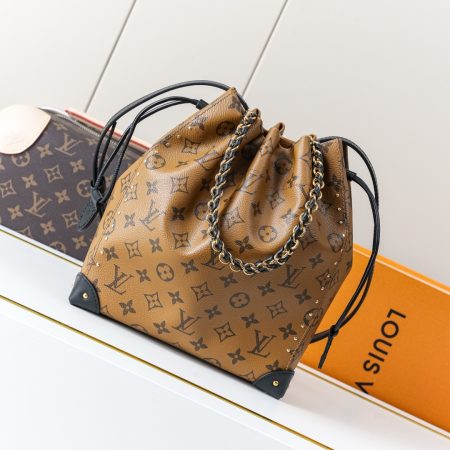 LV Noé Trunk Handbag