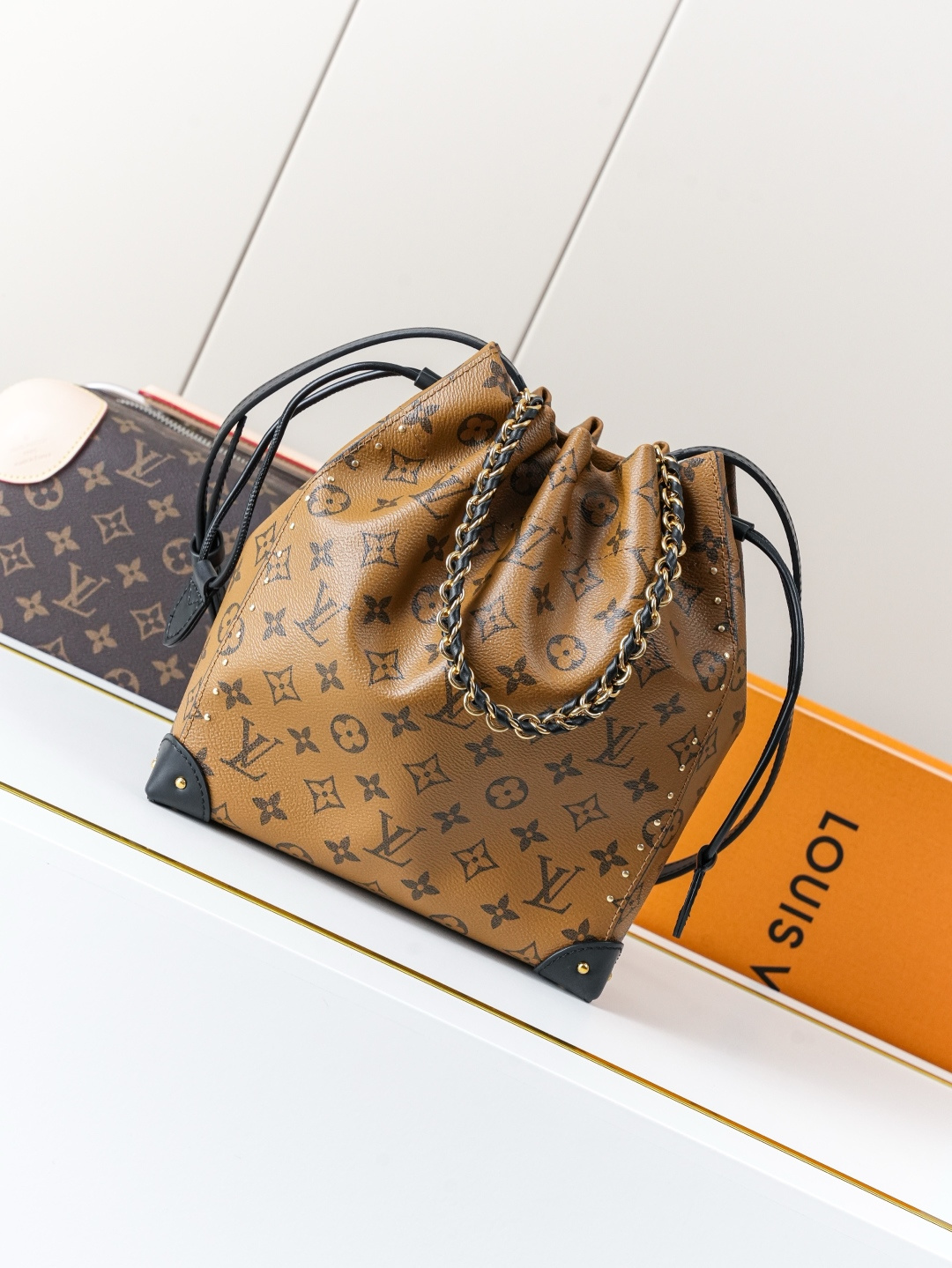 LV Noé Trunk Handbag - Image 1