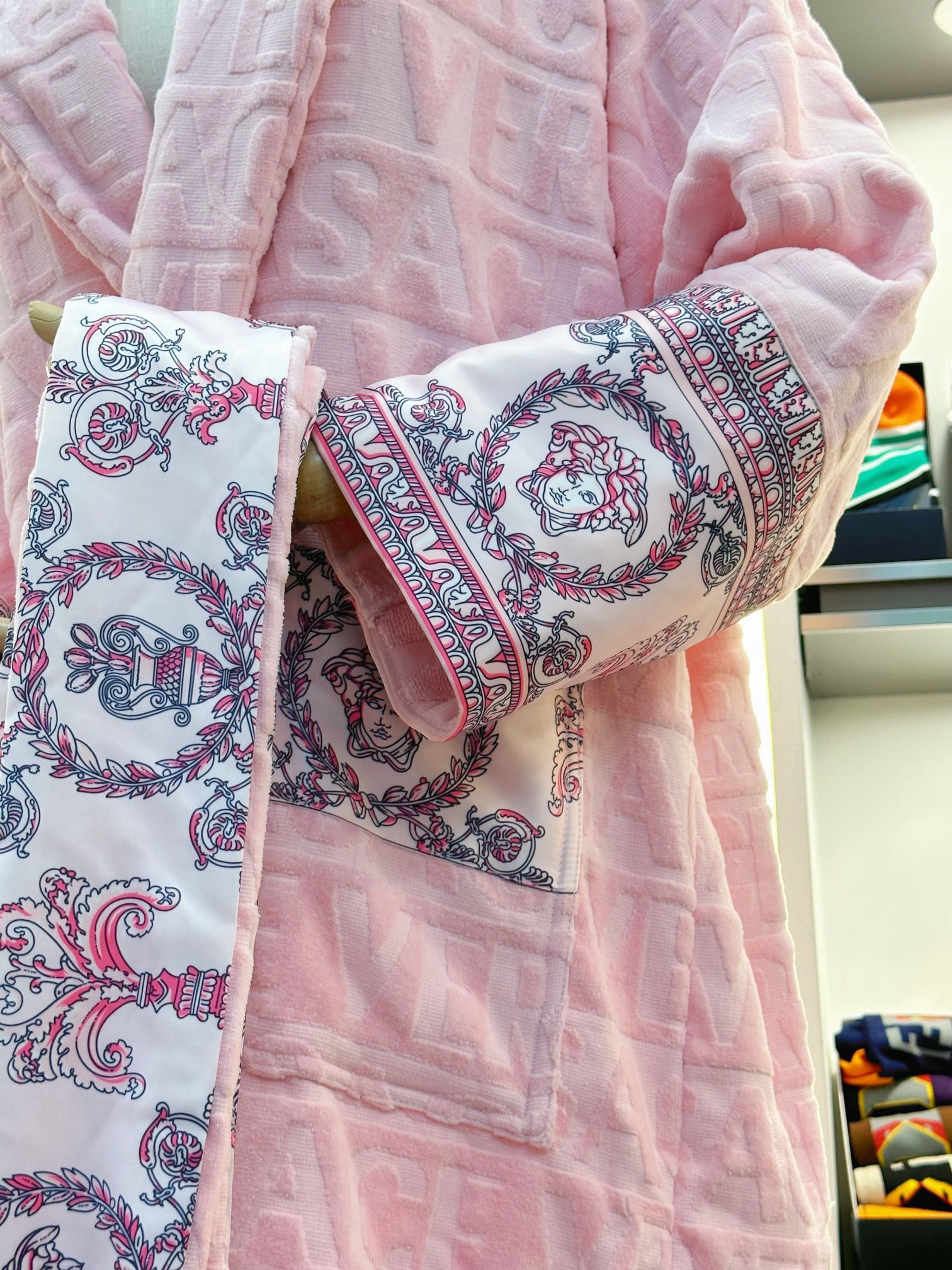 Versace BAROQUE Bathrobe - Image 5