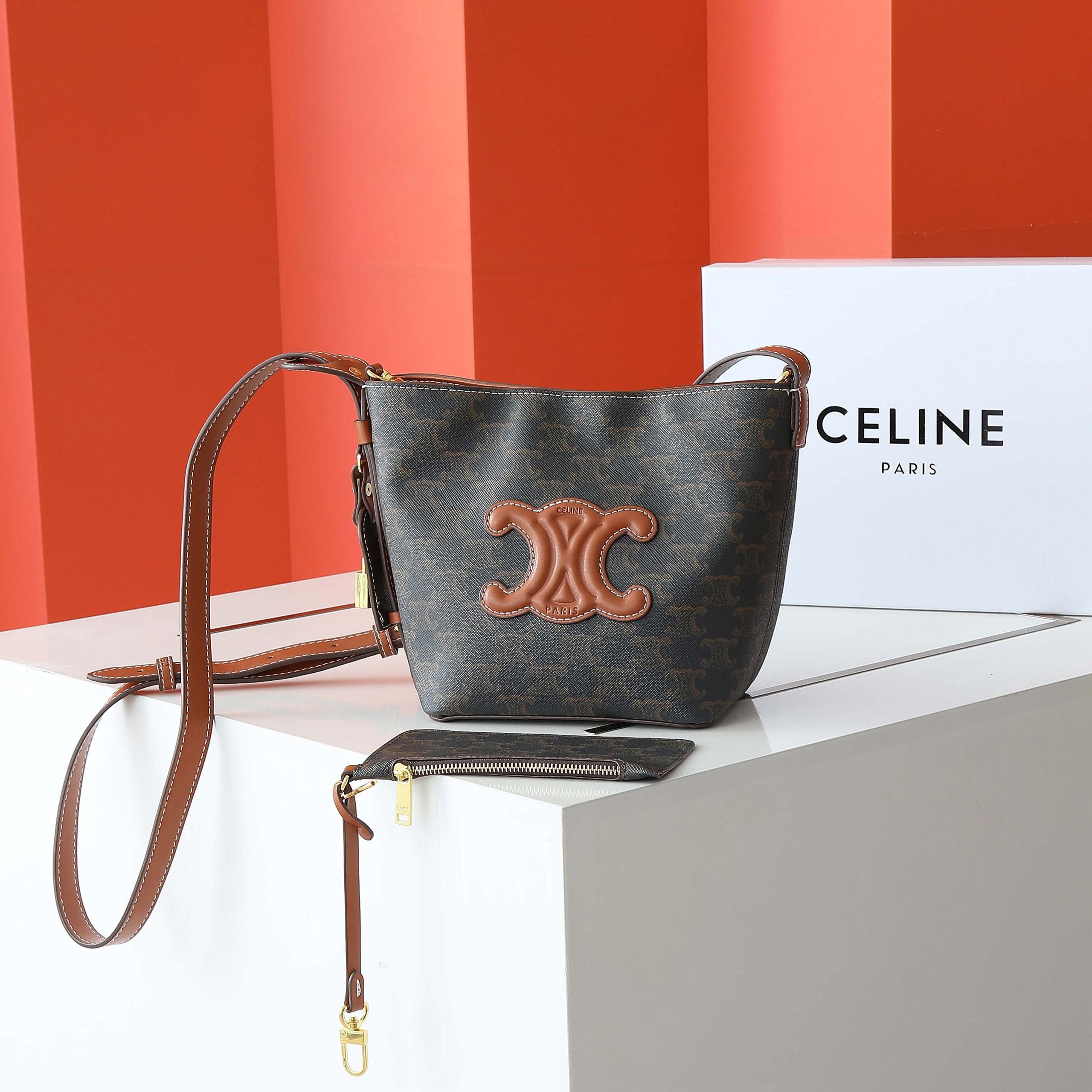 Celine CUIR Bucket Bag - Image 1
