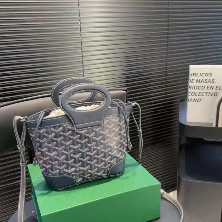 Goyard Mini Beluga Bucket Bag - Image 2