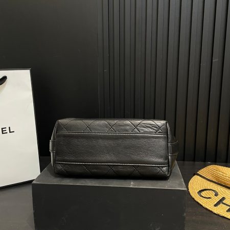 Chanel 31P Bucket Bag Black - Image 8