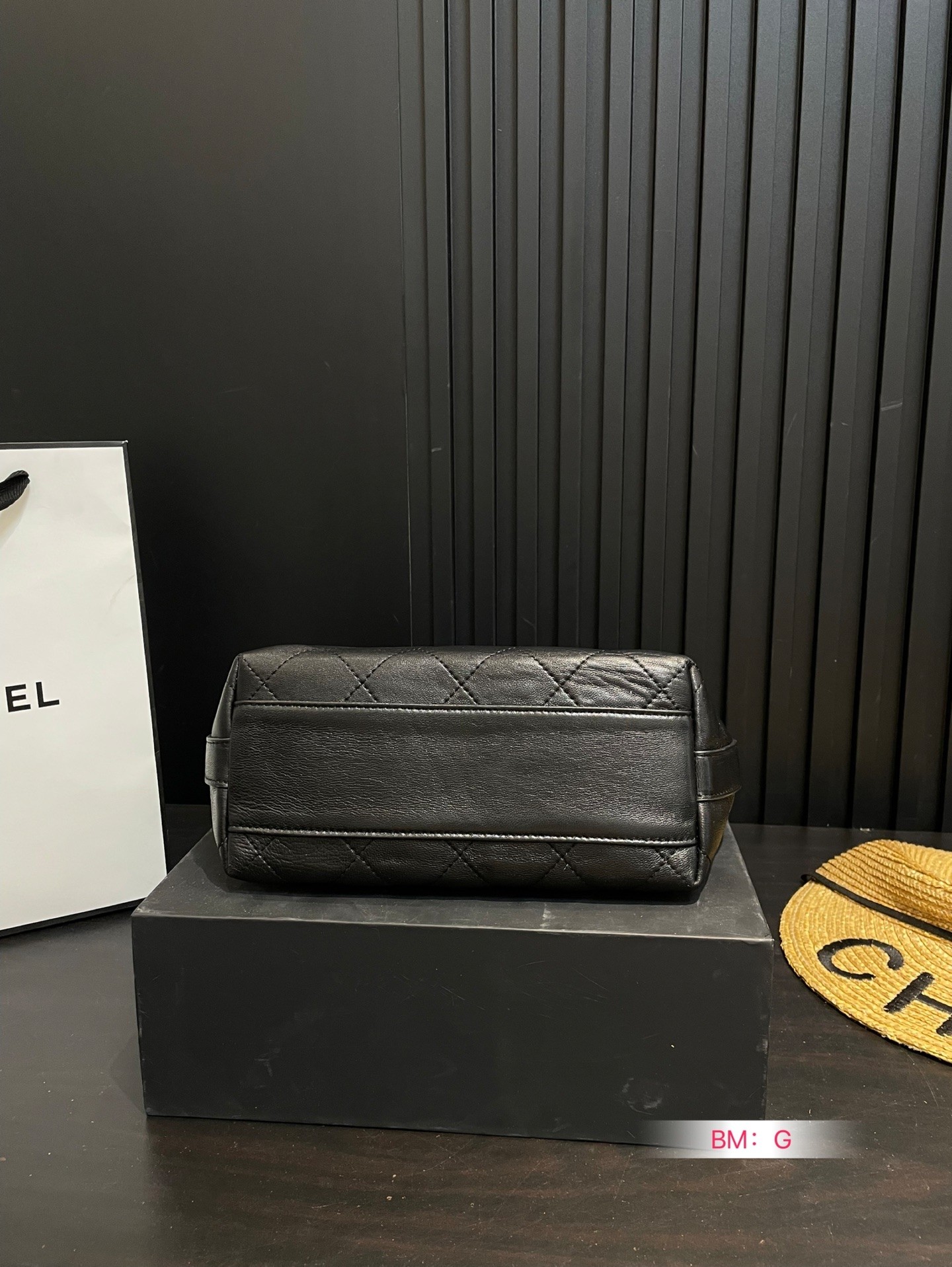 Chanel 31P Bucket Bag Black - Image 8