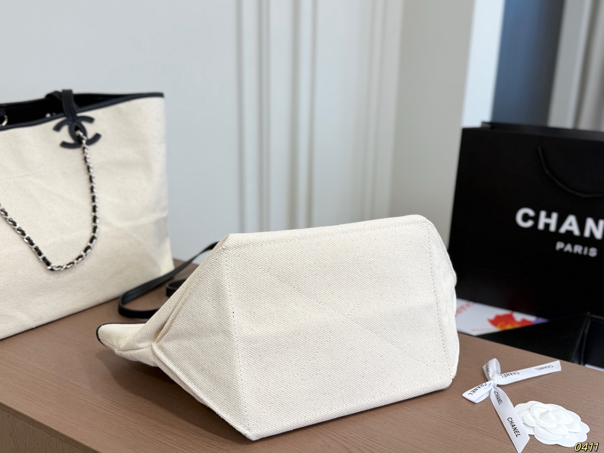Chanel Underarm Bag with Handle - Image 3