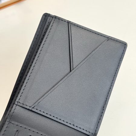 LV Multiple Wallet - Image 5