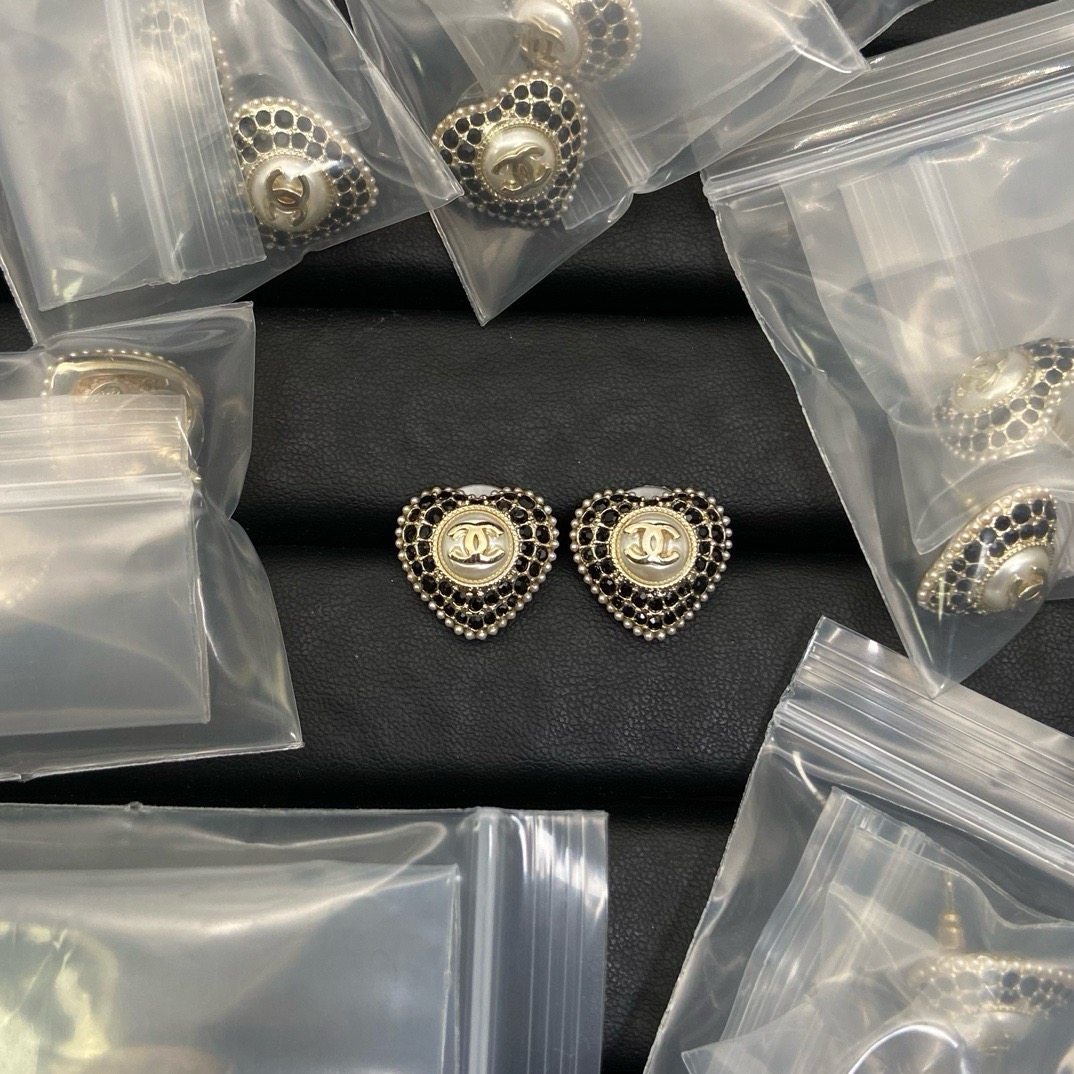 Chanel Heart Diamond Earrings - Image 1
