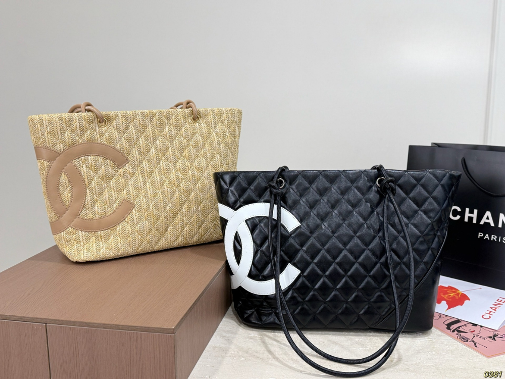 Chanel  Tote Bag - Image 1