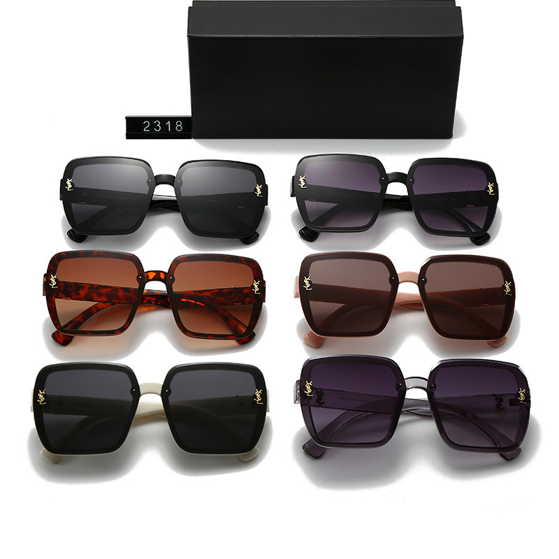 Saint Laurent Fashionable Sunglasses - Image 1