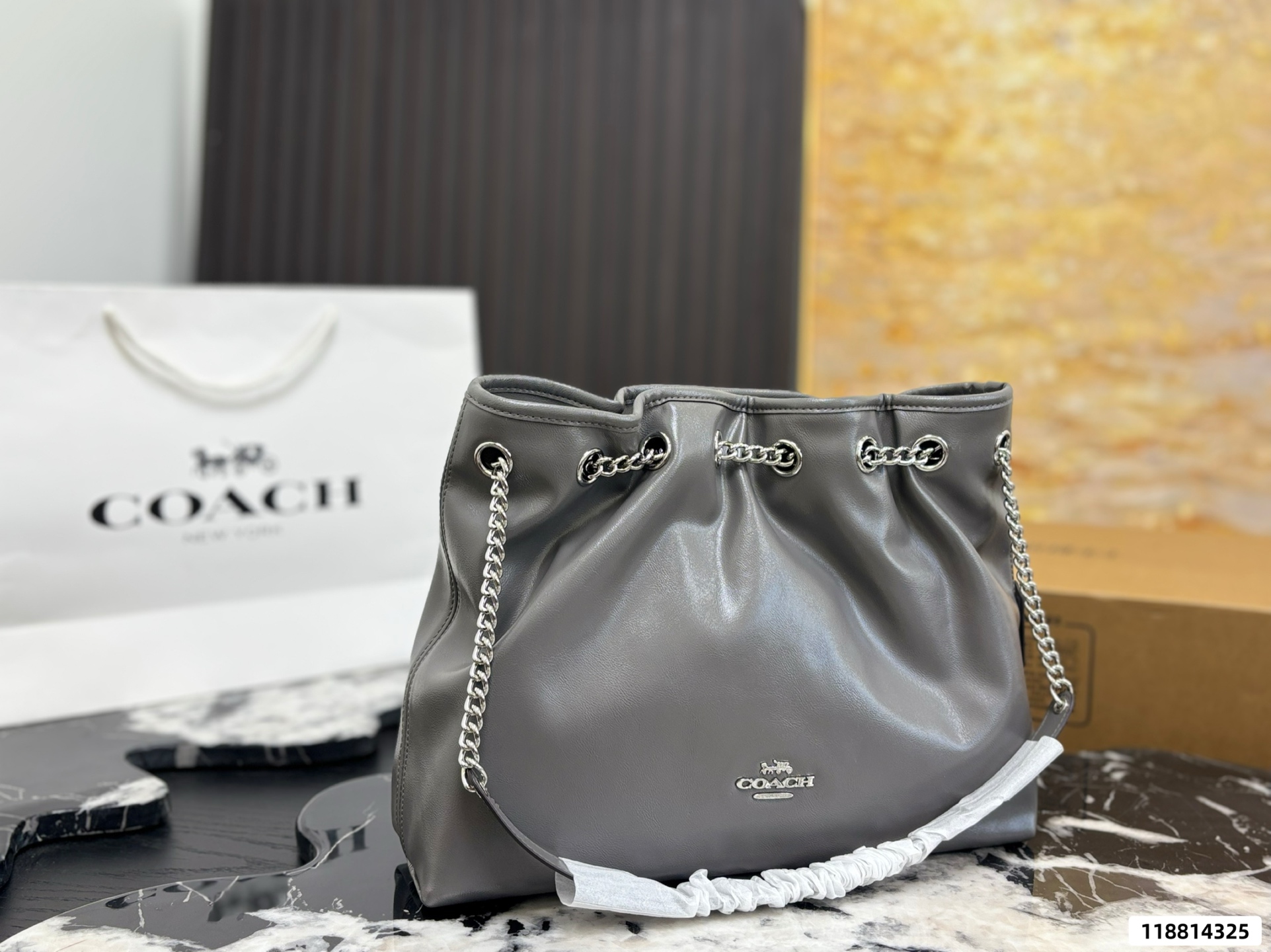 Coach Evelyn Chain Lucky Bag - Image 4