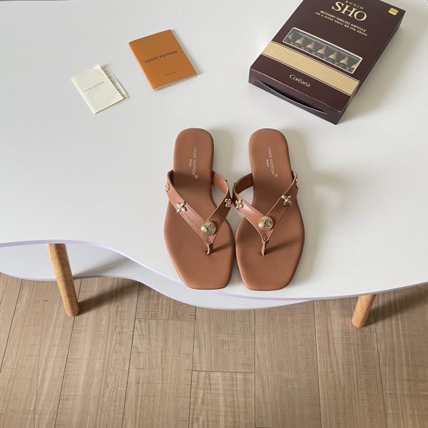 LV 26P Collaborator Flip-Flops