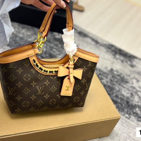 LV Shopping Bag