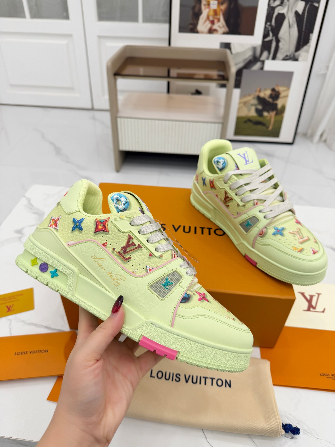 LV Trainer Sneakers Top Quality - Image 3