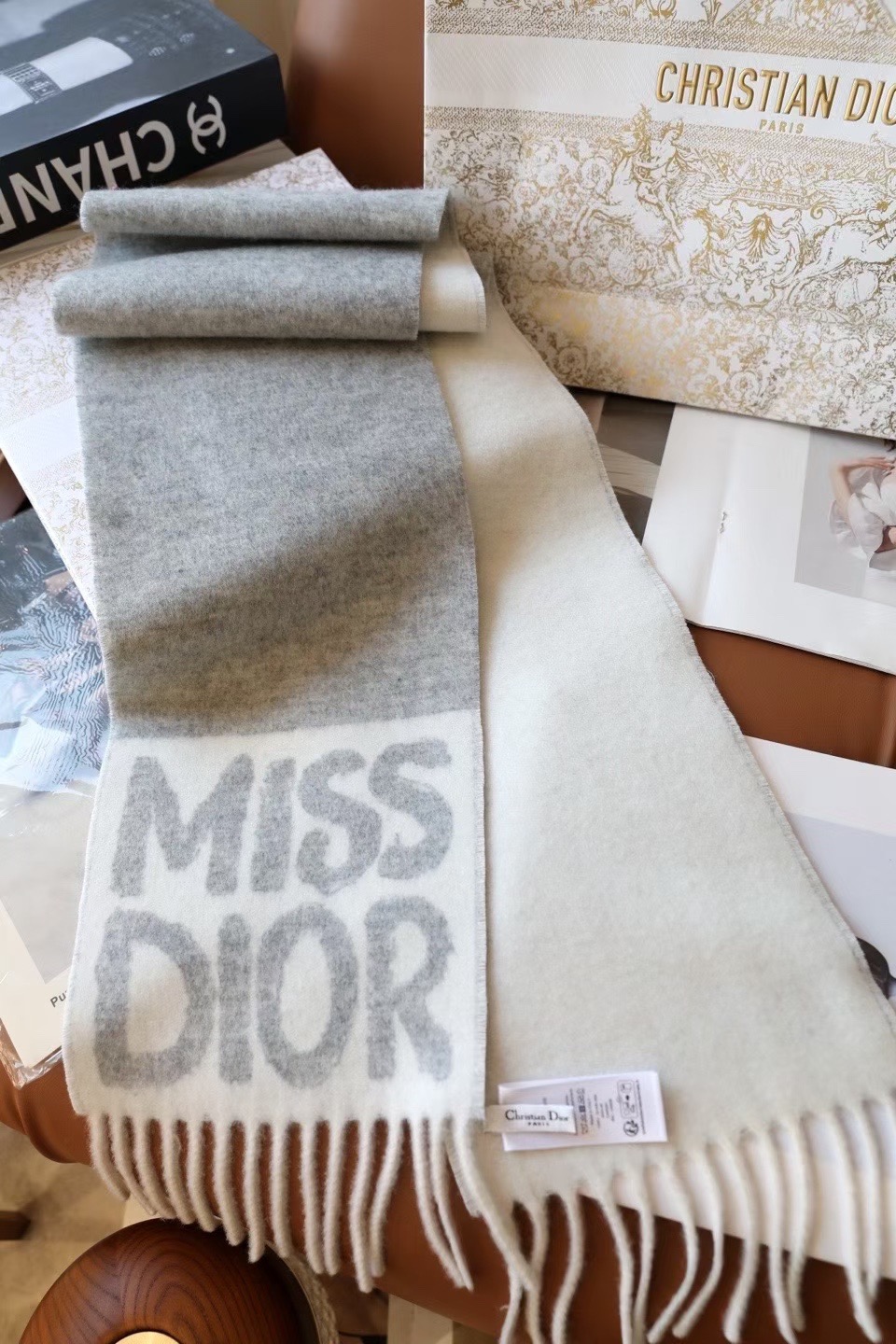 DIOR Winter Bestselling Cashmere Scarf - Image 2